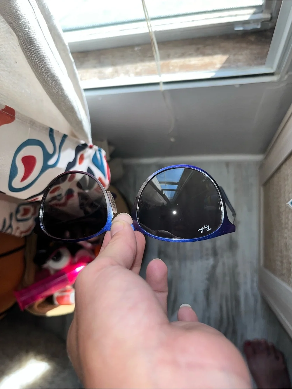 Ray-Ban Women's Blue to Purple Gradient Round Sunglasses